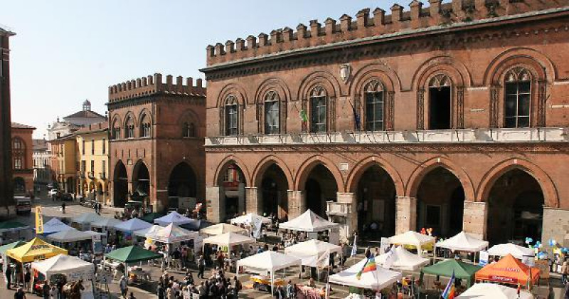 immagine articolo CREMONA - Stand dell'OPL alla Festa del volontariato insieme alla Rete donne